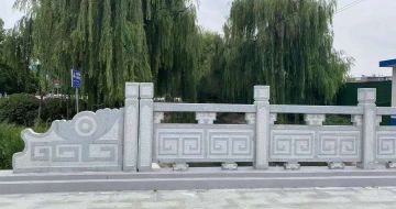 普洱 芝麻灰桥栏杆、河道栏杆安装效果