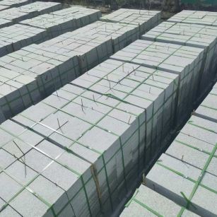 普洱 芝麻白1.8公分火烧300*600地铺，清仓大甩卖