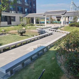 普洱 芝麻灰小区坐凳&栏杆安装效果