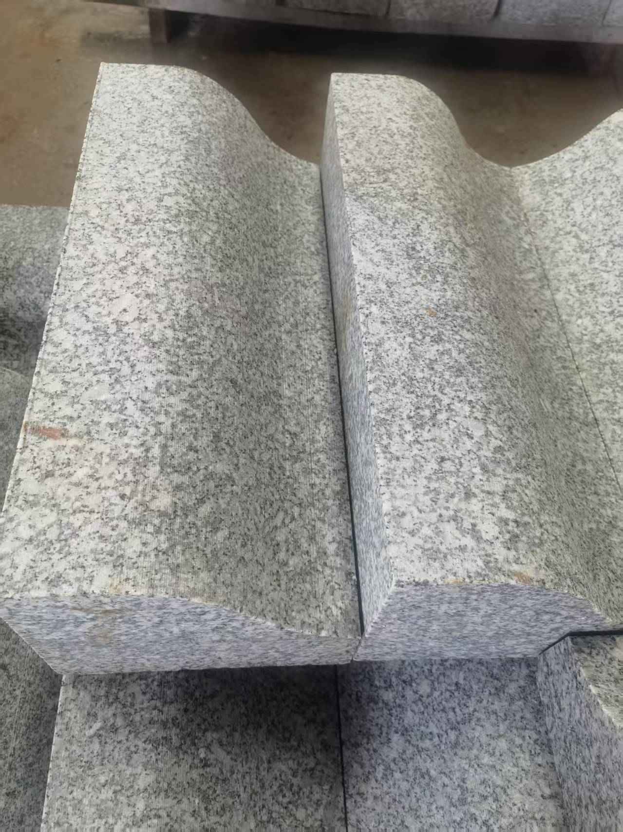 普洱芙蓉白S型拉丝面路沿石