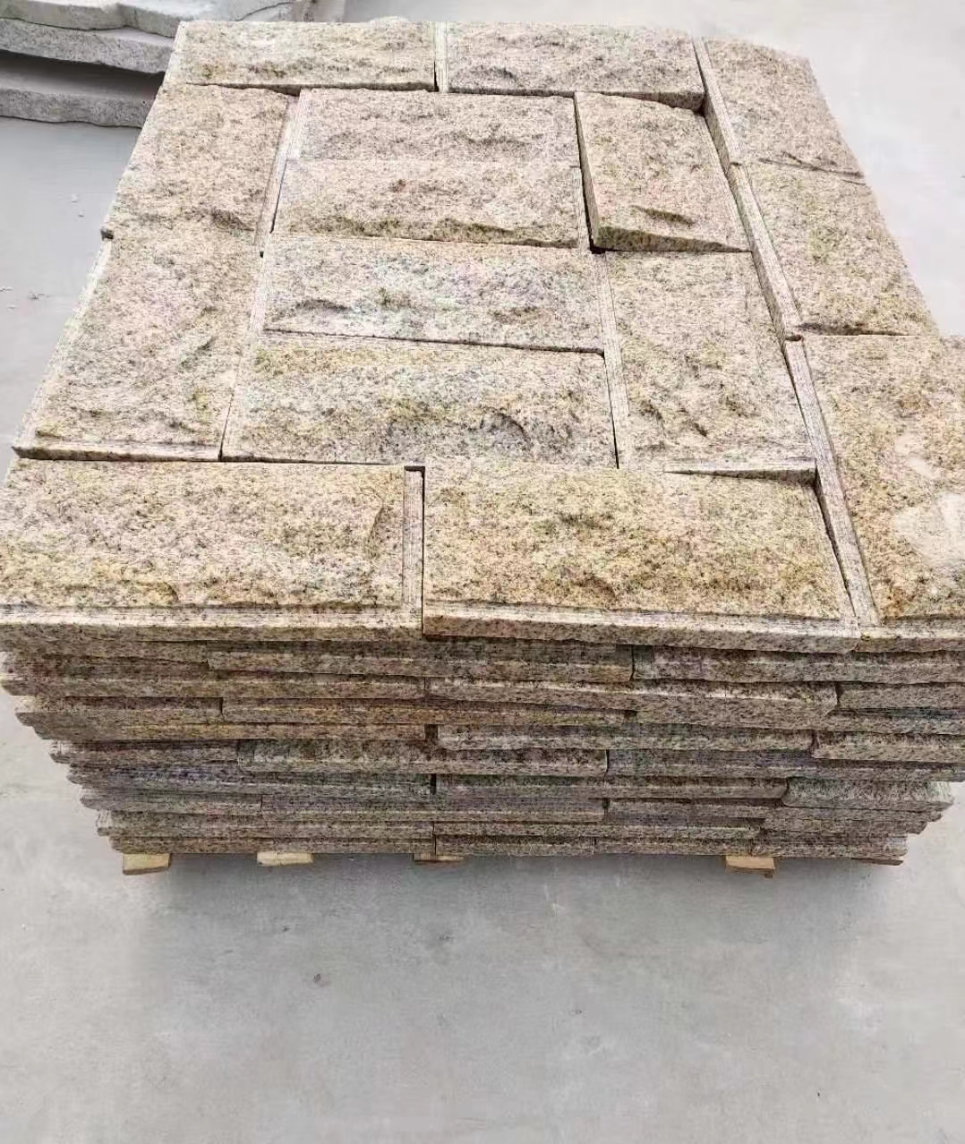 普洱黄锈石蘑菇石